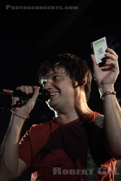AND YOU WILL KNOW US BY THE TRAIL OF DEAD - 2013-04-17 - PARIS - La Maroquinerie - Conrad Keely